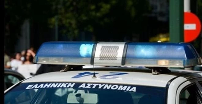 Ένοπλοι εισέβαλαν σε σούπερ μάρκετ στα Εξάρχεια
